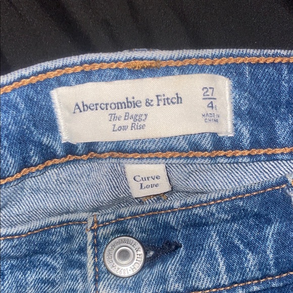 Abercrombie Classic Blue baggy Jeans - Picture 2 of 5